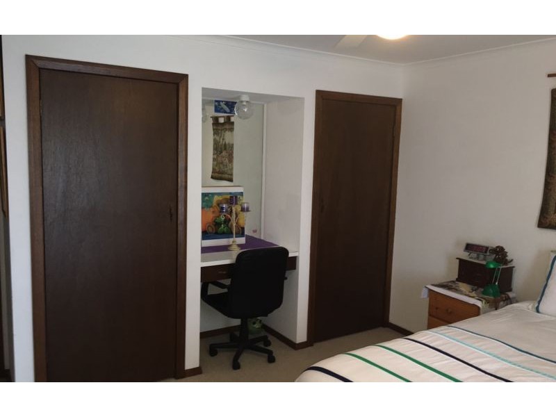 2/476 Kemp Street, Lavington NSW 2641