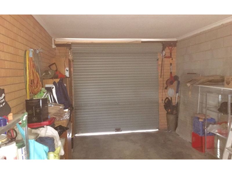 2/476 Kemp Street, Lavington NSW 2641