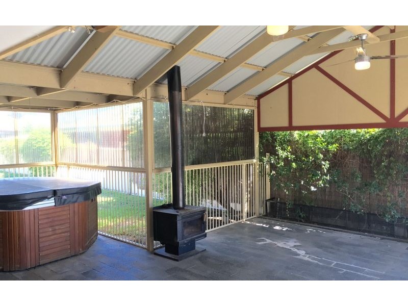 1 Fade Court, Wodonga VIC 3690