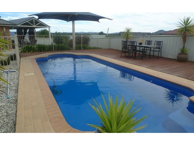 3 Devlin Court, Thurgoona NSW 2640