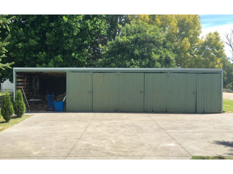 23 La Fontaine Avenue, Mitta Mitta VIC 3701