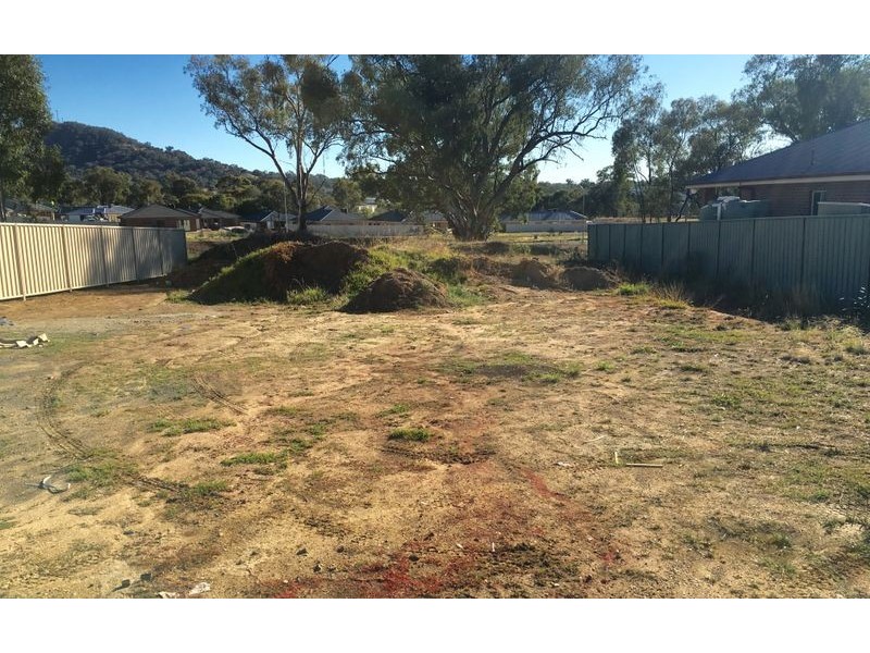 226 Vickers Road, Lavington NSW 2641