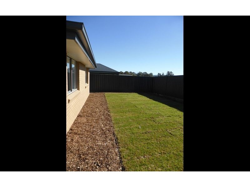 21 Pioneer Place, Thurgoona NSW 2640