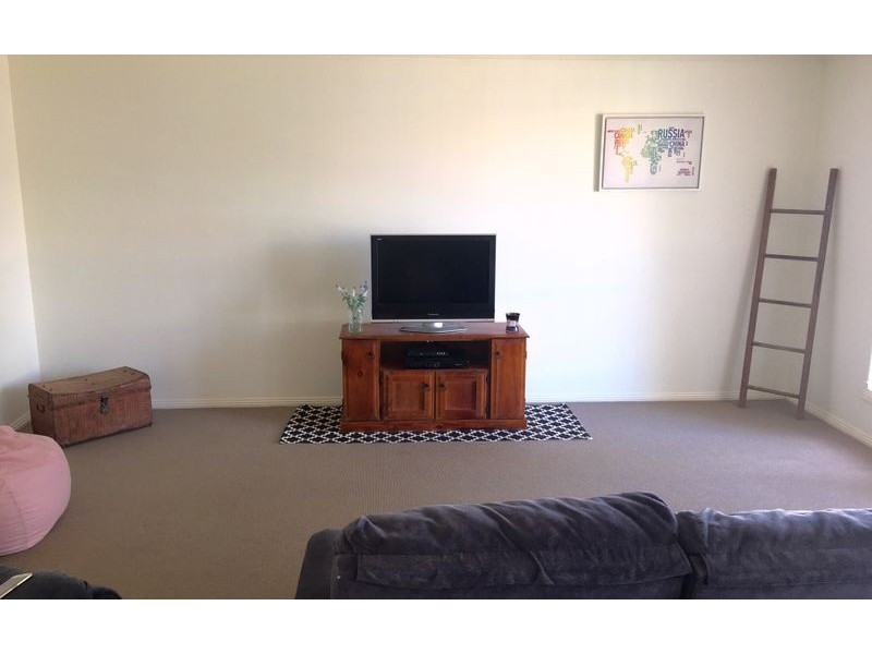 12 Willaroo Street, Thurgoona NSW 2640