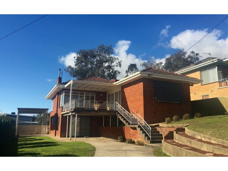 590 Whinray Crescent, East Albury NSW 2640