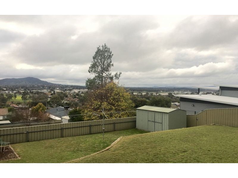 590 Whinray Crescent, East Albury NSW 2640