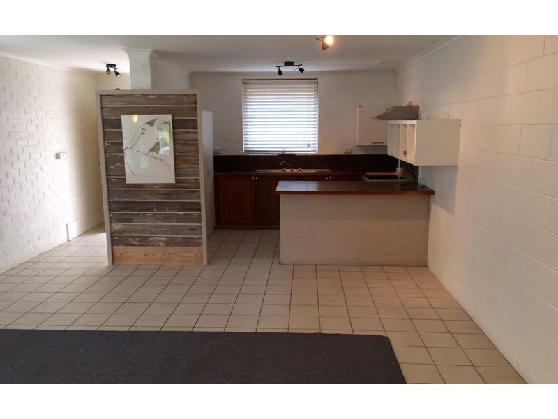 2/465 Urana Rd, Lavington NSW 2641