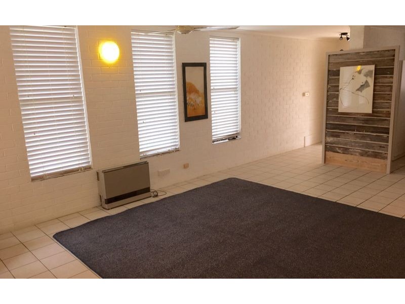 2/465 Urana Rd, Lavington NSW 2641