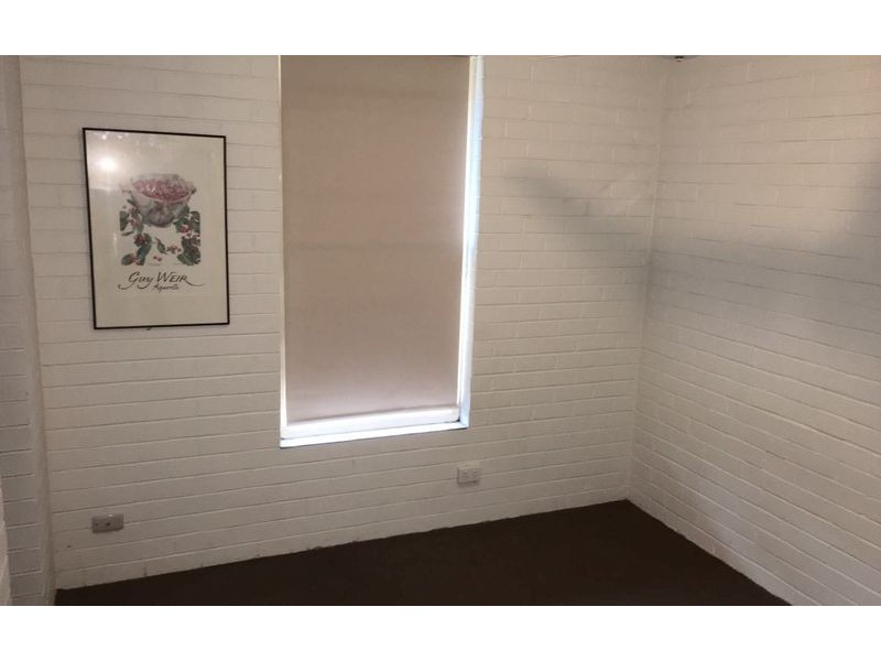 2/465 Urana Rd, Lavington NSW 2641