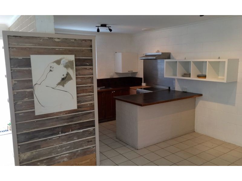 2/465 Urana Rd, Lavington NSW 2641