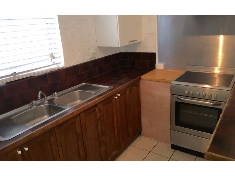 2/465 Urana Rd, Lavington NSW 2641