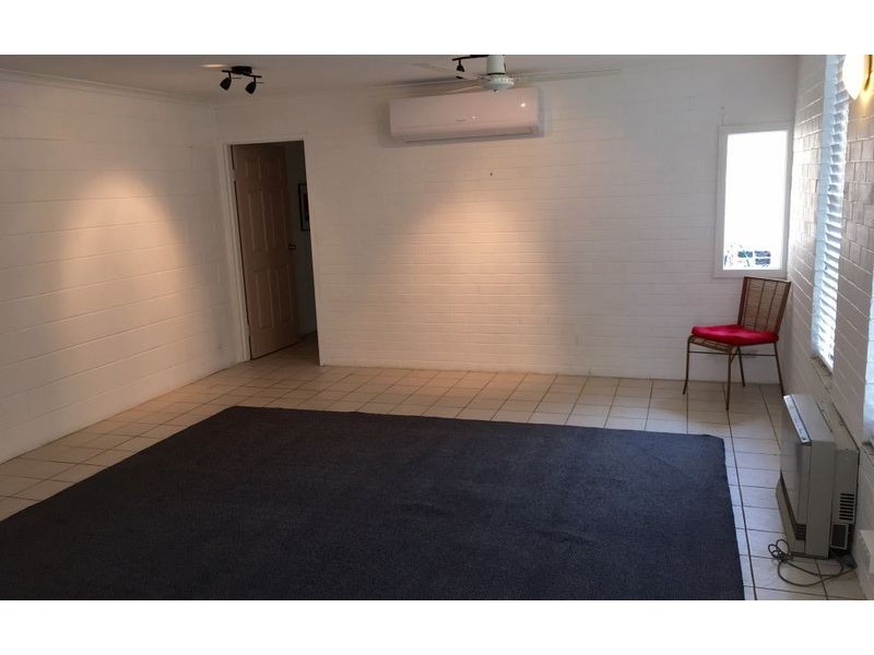 2/465 Urana Rd, Lavington NSW 2641