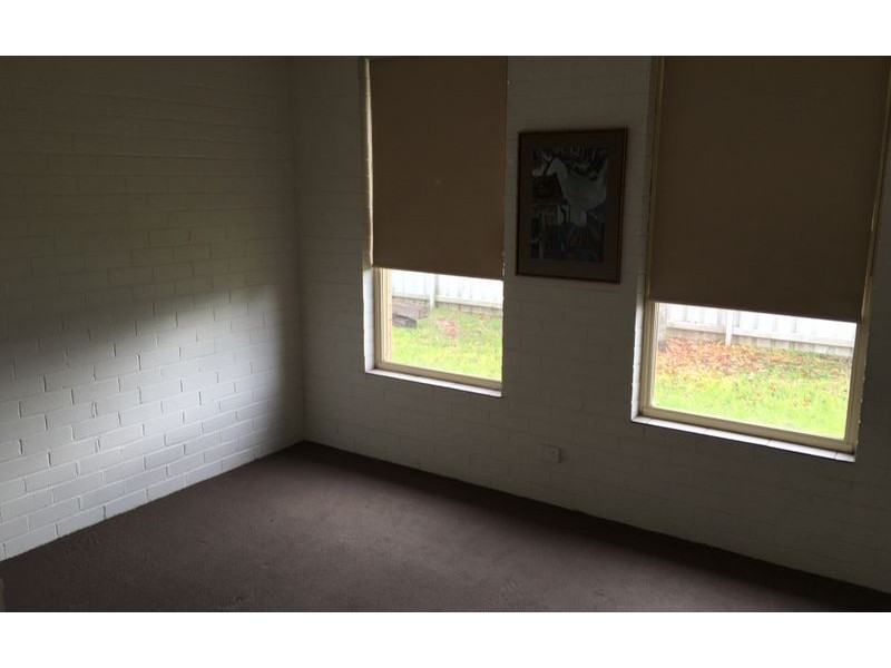 2/465 Urana Rd, Lavington NSW 2641