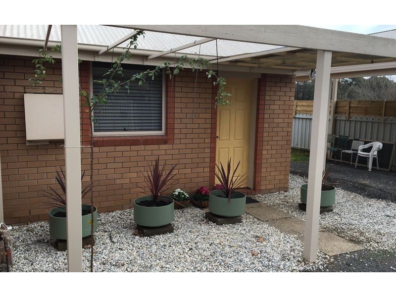 2/465 Urana Rd, Lavington NSW 2641