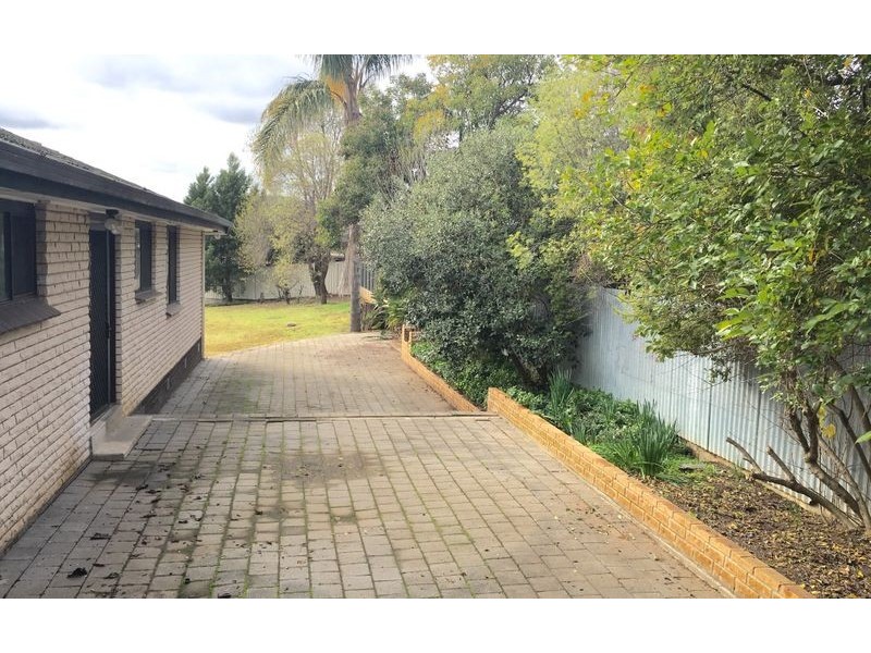 51 Panorama Place, Hamilton Valley NSW 2641