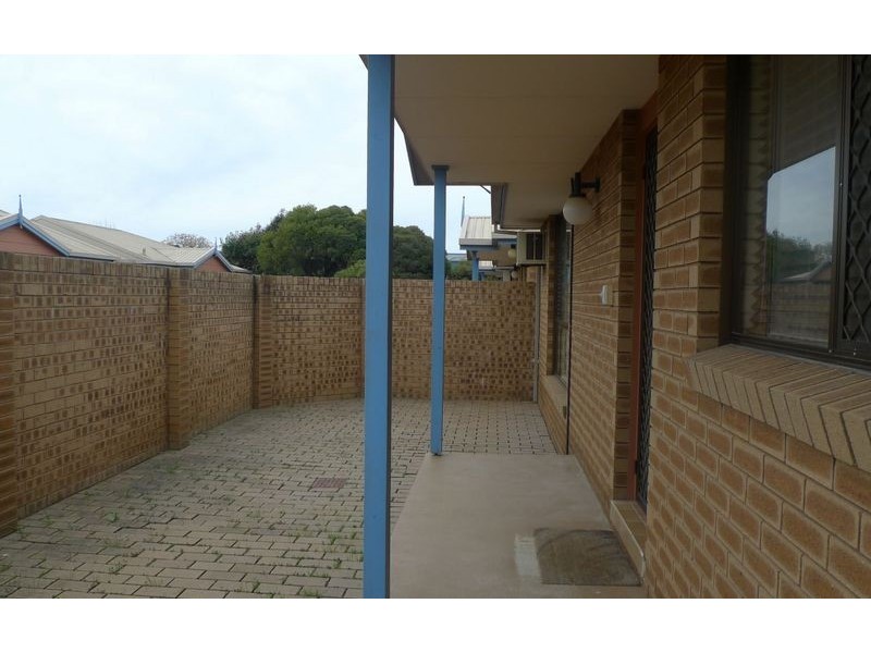1/252 Olive Street, Albury NSW 2640