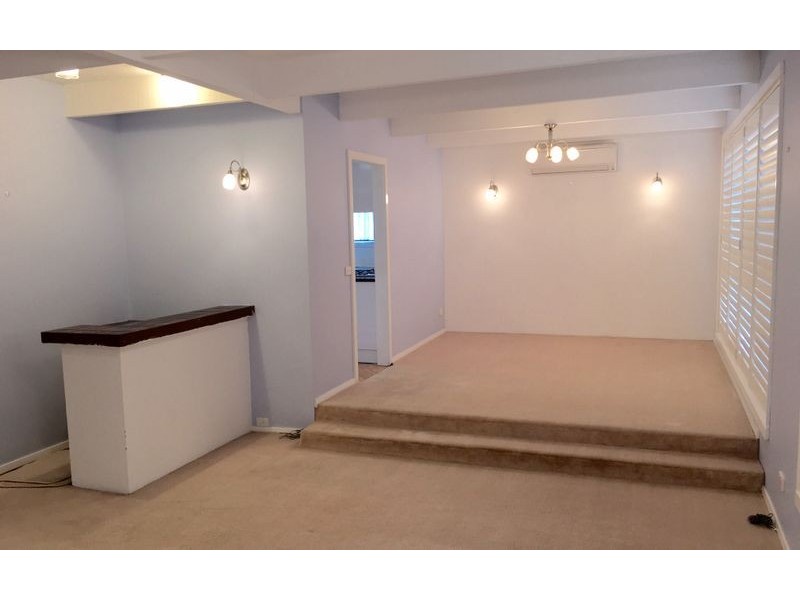 546 Regina Avenue, Lavington NSW 2641