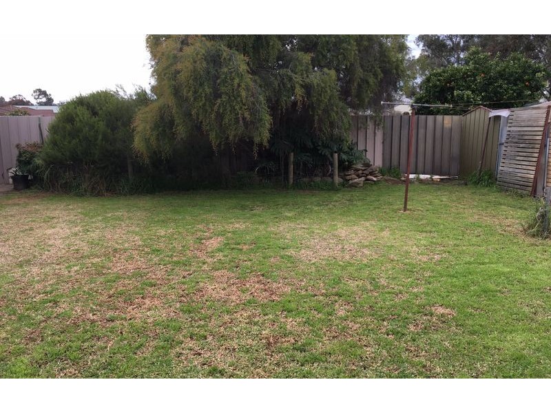 546 Regina Avenue, Lavington NSW 2641