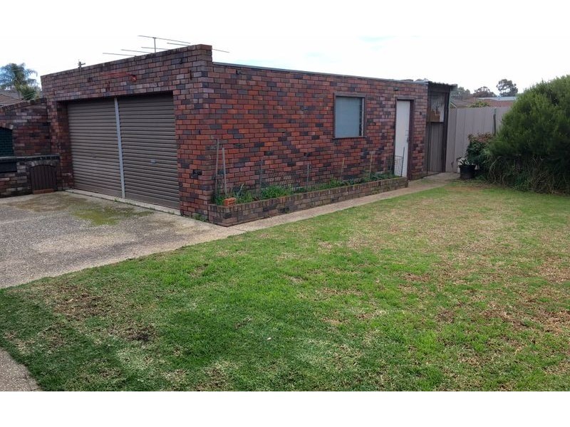 546 Regina Avenue, Lavington NSW 2641