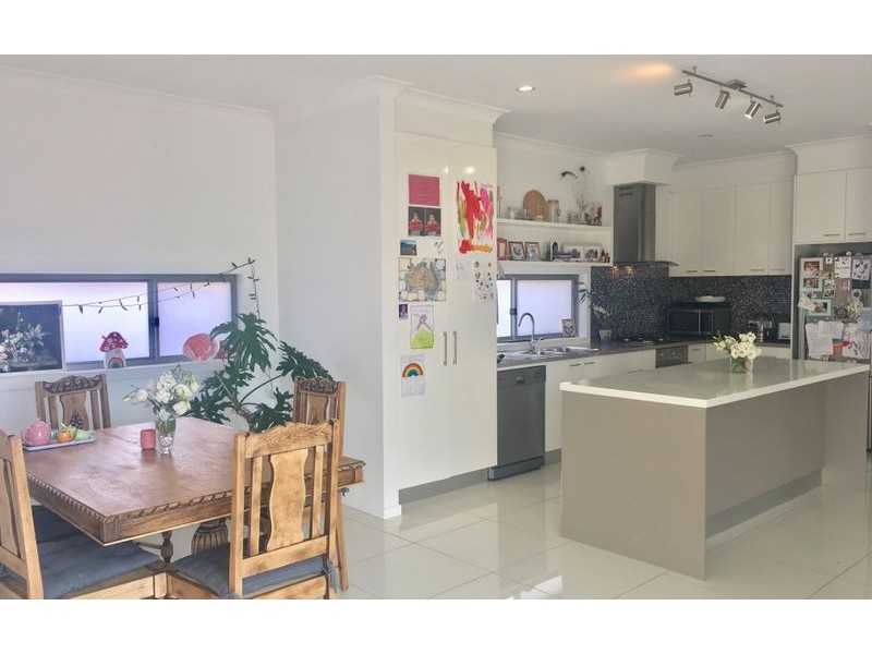 10 Birdie Place, Thurgoona NSW 2640