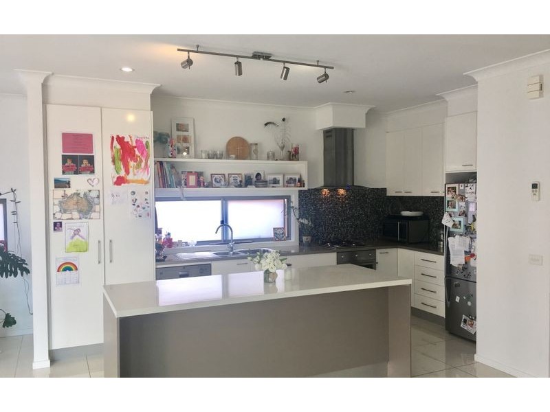 10 Birdie Place, Thurgoona NSW 2640