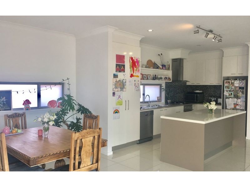 10 Birdie Place, Thurgoona NSW 2640