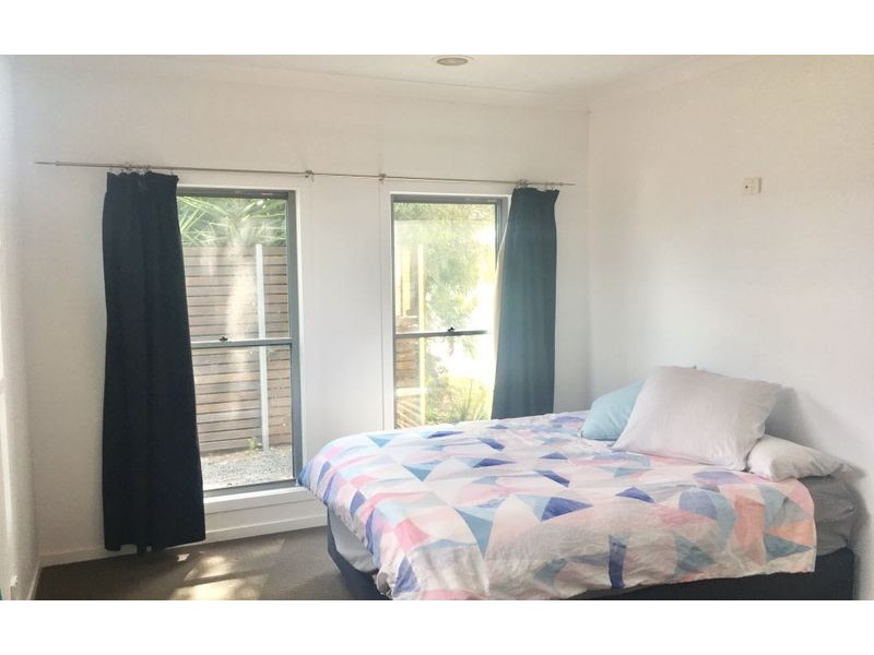 10 Birdie Place, Thurgoona NSW 2640