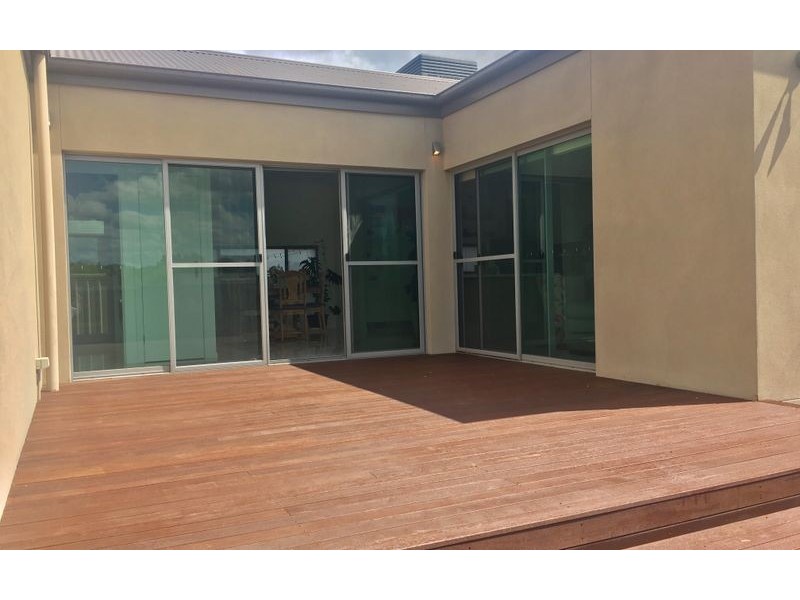 10 Birdie Place, Thurgoona NSW 2640