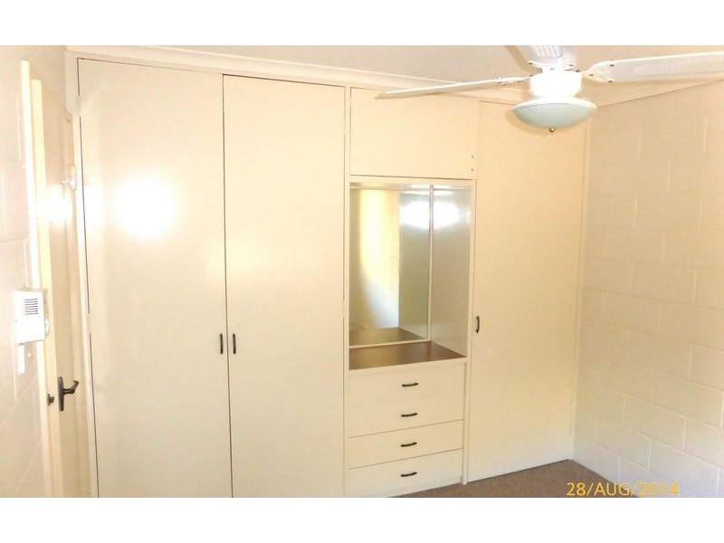 2/401 Griffith Road, Lavington NSW 2641