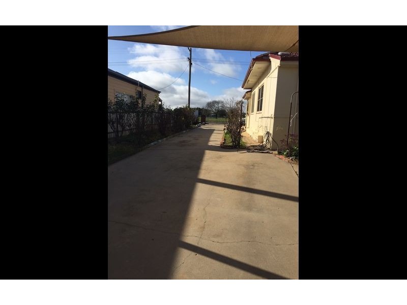 9 Commercial Street, Walla Walla NSW 2659