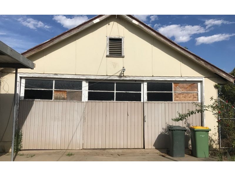 9 Commercial Street, Walla Walla NSW 2659