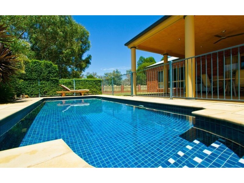 21 The Grove, Thurgoona NSW 2640