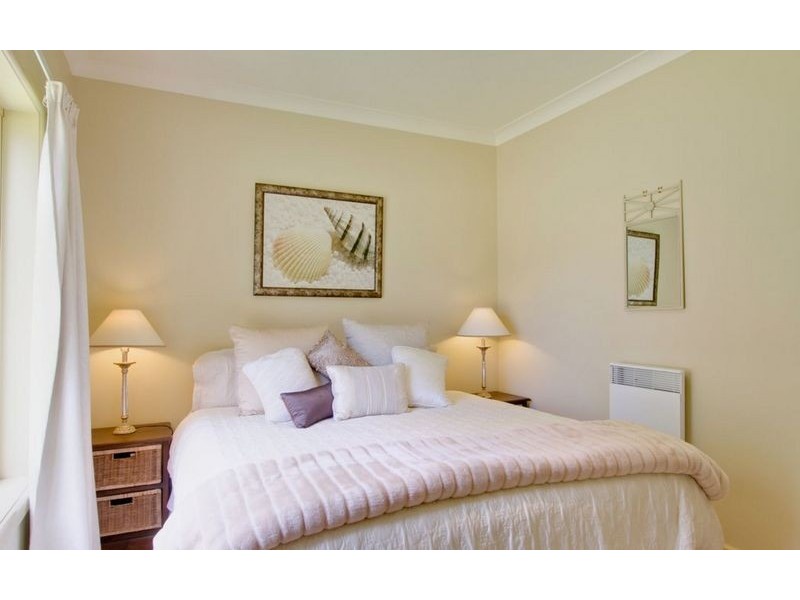 21 The Grove, Thurgoona NSW 2640