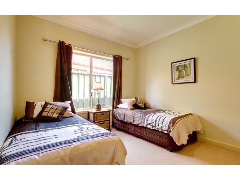 21 The Grove, Thurgoona NSW 2640