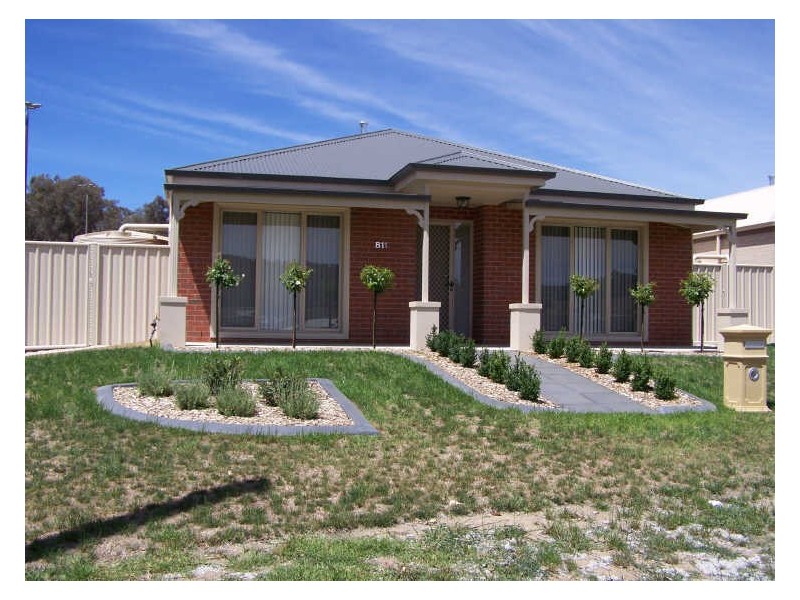 811 Centaur Road, Lavington NSW 2641