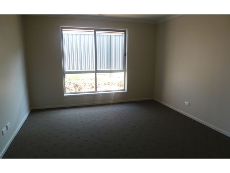 10 Severin Court, Thurgoona NSW 2640