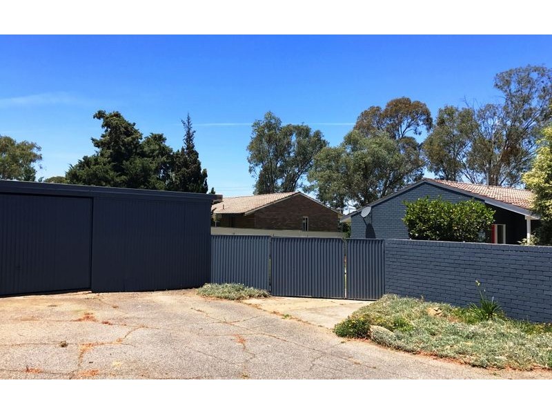 10 Algona Road, Lavington NSW 2641