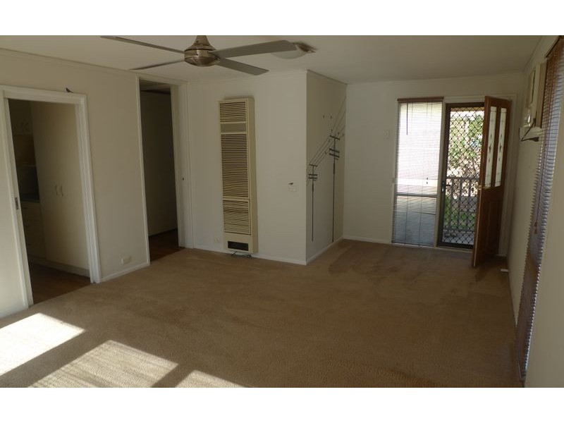 10 Algona Road, Lavington NSW 2641