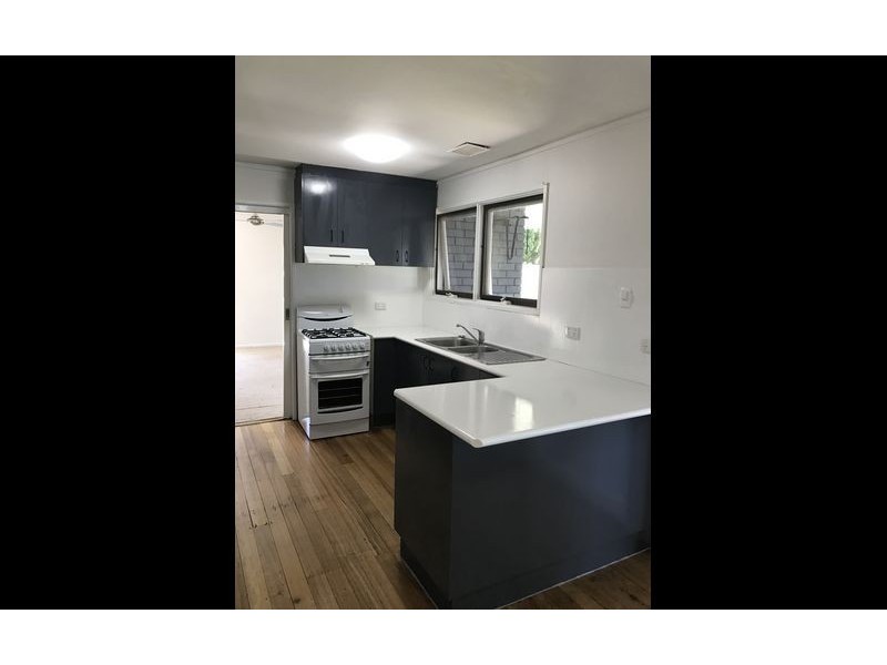 10 Algona Road, Lavington NSW 2641