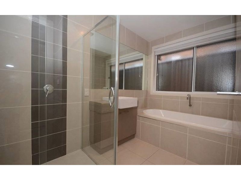 17 Stringybark Court, Thurgoona NSW 2640