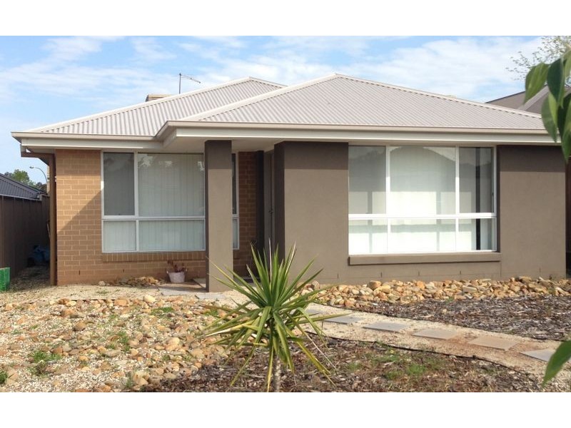 17 Stringybark Court, Thurgoona NSW 2640