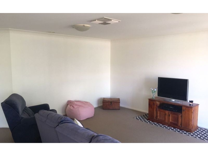 12 Willaroo Street, Thurgoona NSW 2640