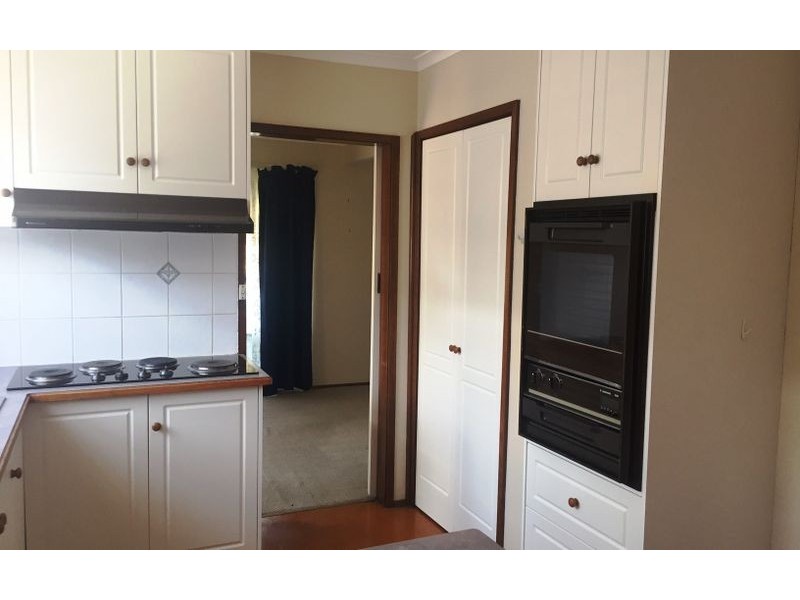 357 Sutherland Street, Lavington NSW 2641