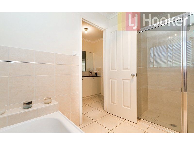 38 Cassinia Court, Thurgoona NSW 2640