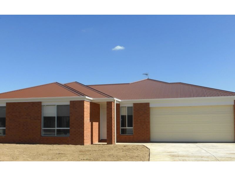 15 Cobby Court, Lavington NSW 2641