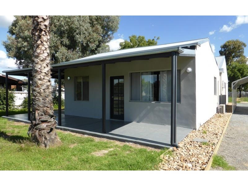 96 Pell Street, Howlong NSW 2643