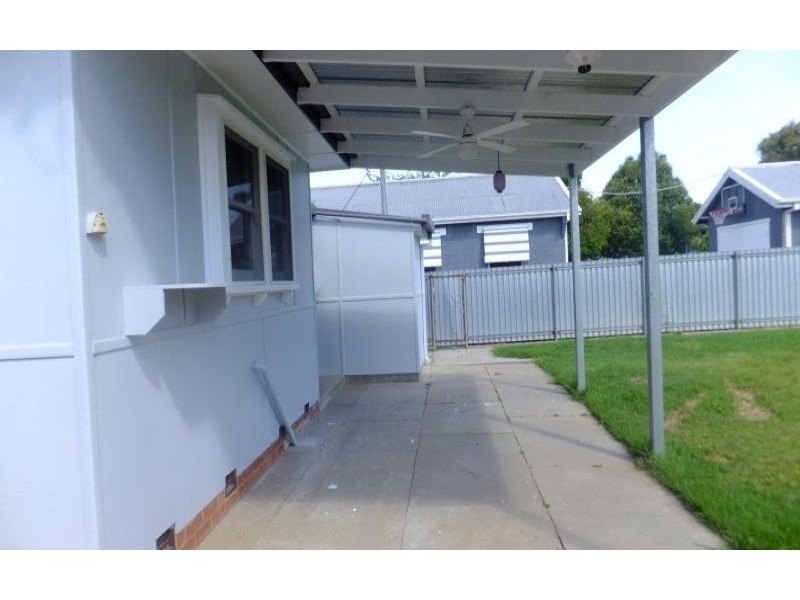 576 Heathwood Avenue, Lavington NSW 2641