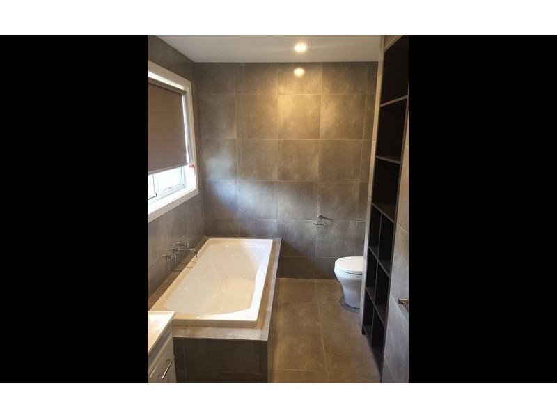 43 Felstead Circuit, Thurgoona NSW 2640