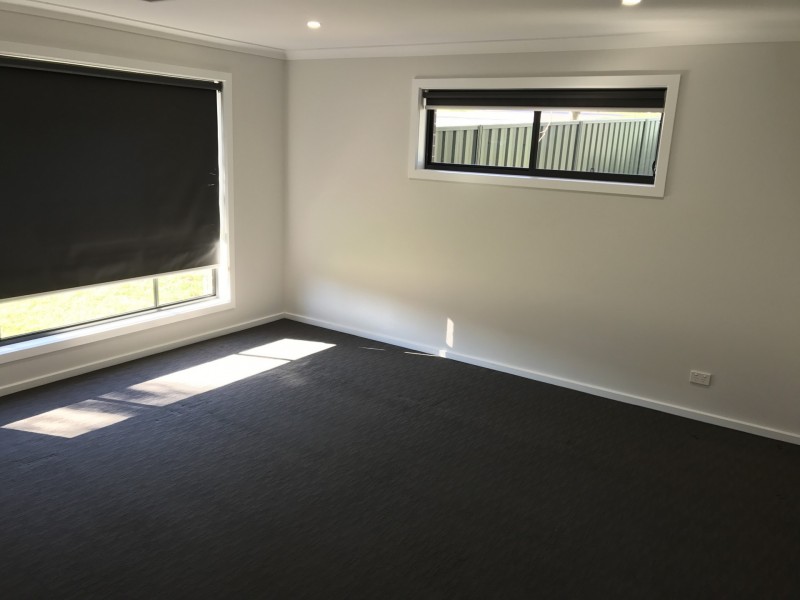 1/2 Honeysuckle Street, Thurgoona NSW 2640