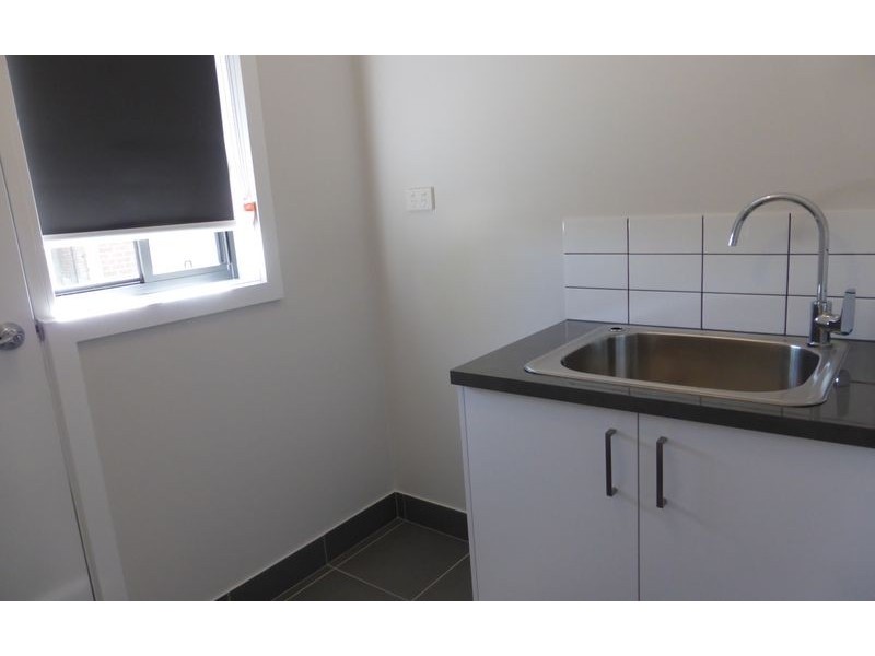 1/2 Honeysuckle Street, Thurgoona NSW 2640